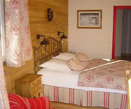 Les Bains 3*