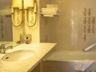 Les Bains Hotel 3*
